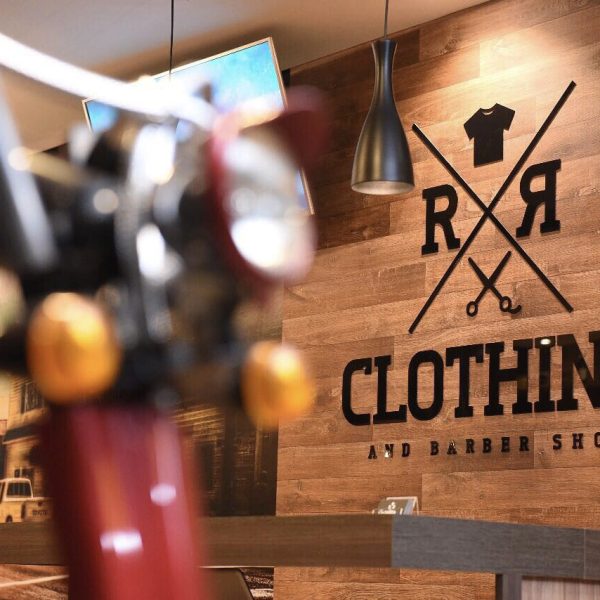 RR BARBER SHOP